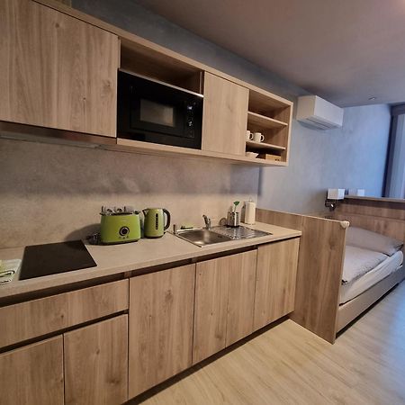 Apartmany Etenia Kadan Ngoại thất bức ảnh